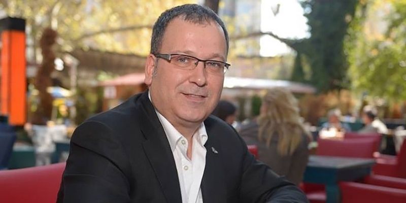 Turizm ve spor dünyasının tanınan ismi Uğur Gökhan Sarı hayatını kaybetti